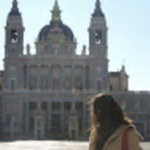 Meet your Posher, Sarah - Picture 1 of 1